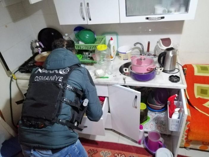 i Osmaniye'de 'torbacı' operasyonu: 15 gözaltı