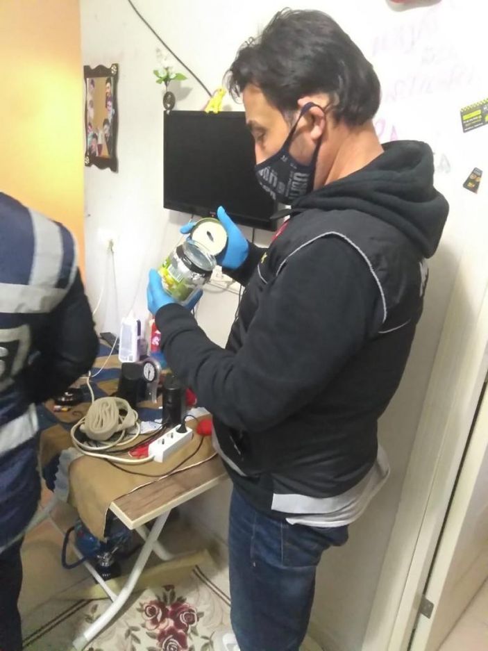 i Osmaniye'de 'torbacı' operasyonu: 15 gözaltı