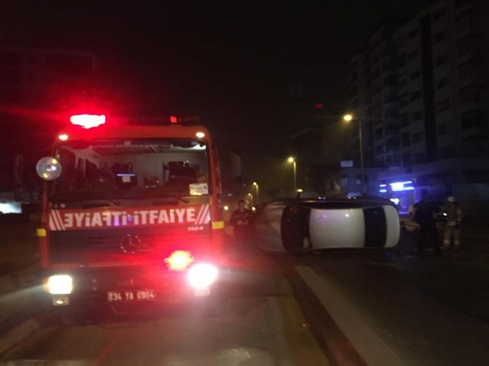 Kadıköy’de kısıtlamayı delen gençler kaza yaptı