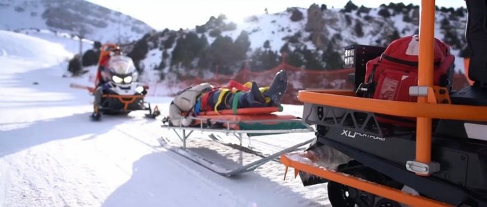 Erzincan'da kayak tutkunlarının güvenliği Mehmetçik'e emanet