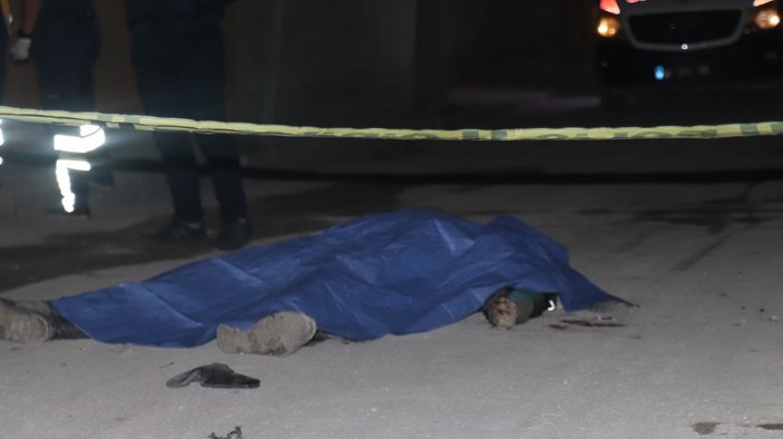Denizli'de kaza geçiren moto kurye ölü bulundu