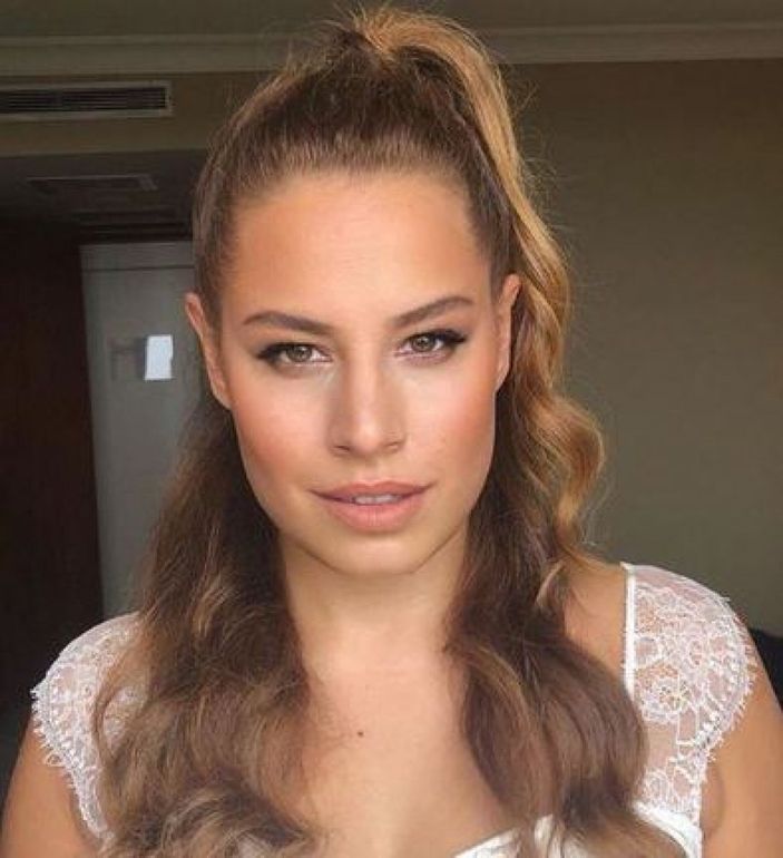 Aslı İnandık kimdir? Aslı İnandık kaç yaşında, nereli? Aslı İnandık hayatı ve biyografisi..