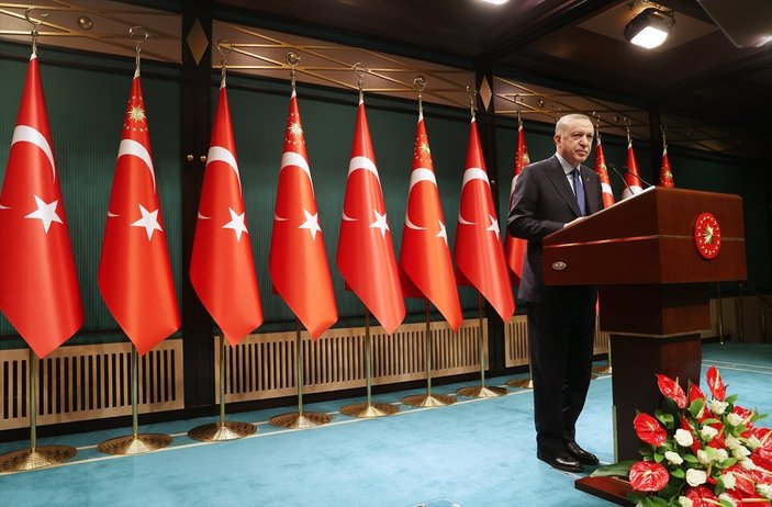 Cumhurbaşkanı Erdoğan: Kafe ve restoranlar çok riskli iller dışında açılacak