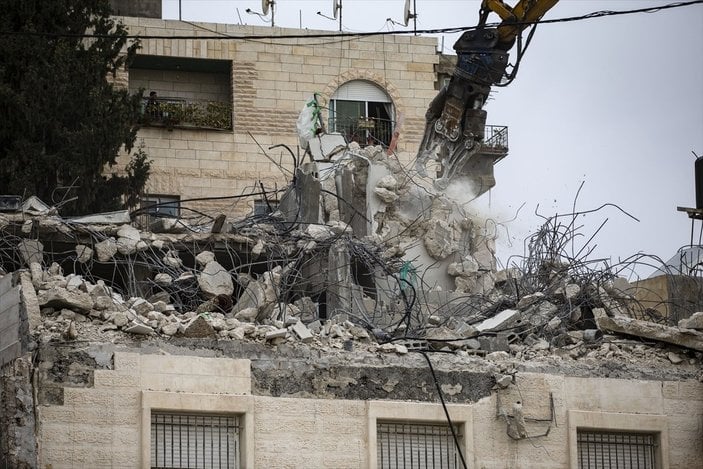 İsrail, engelli Filistinlinin evini 6'ncı kez yıktı