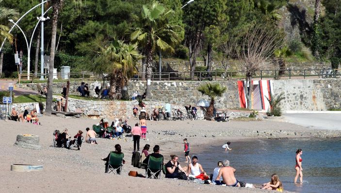 Marmaris'e bahar erken geldi