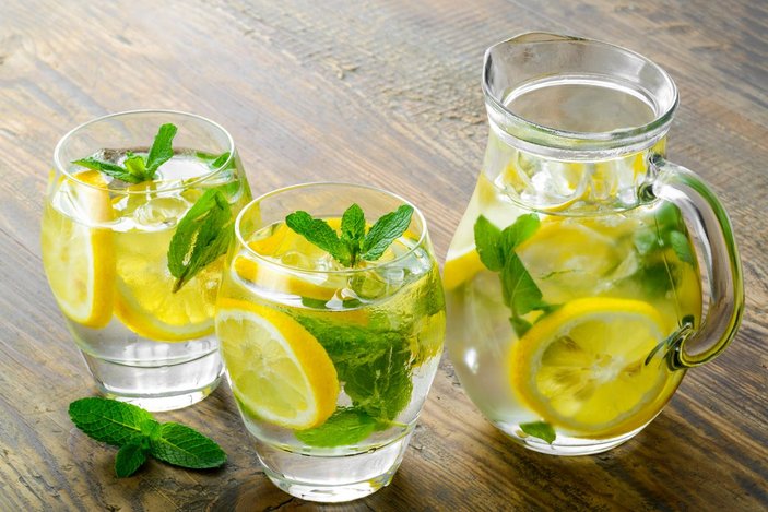 Sağlıklı bir cilt için 5 doğal içecek