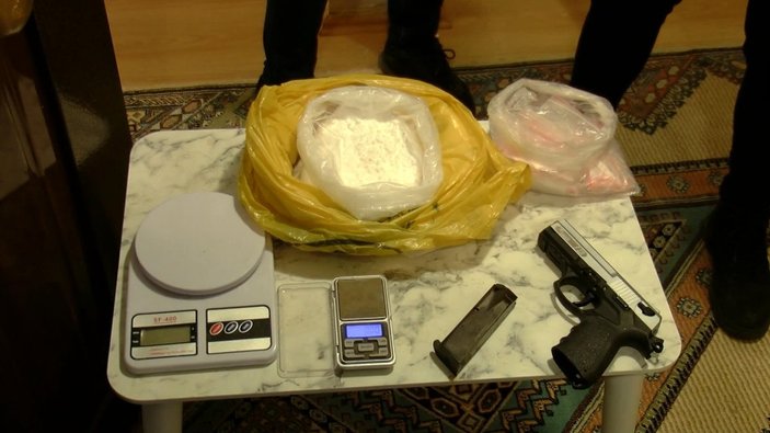 İstanbul’da uyuşturucu operasyonu: 1 kilo kokain ele geçirildi