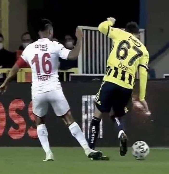 Fenerbahçe'den Antalyaspor maçı hakemine tepki
