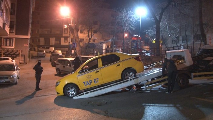 Gaziosmanpaşa'da taksiye binen şahıslar ile bekçi arasında kovalamaca