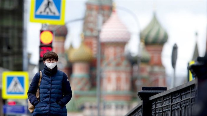 Rus ekonomisi küresel ekonomiden daha az daraldı