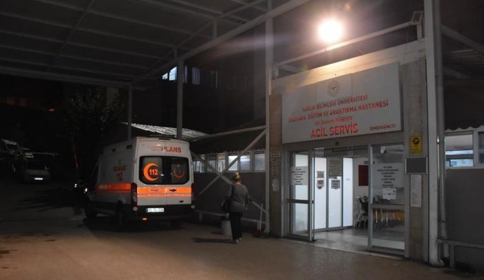 İzmir'de tartıştığı babasını defalarca bıçakladı
