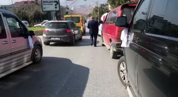 İ Büyükçekmece'de düğün konvoyuna polis müdahale etti