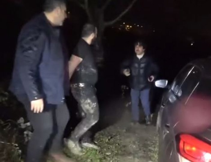 Bursa'da polisten kaçan hırsızlık şüphelisi tarlada yakalandı