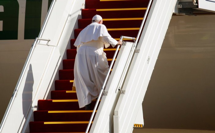 Papa Francis, Irak'taki temaslarının ardından İtalya’ya döndü