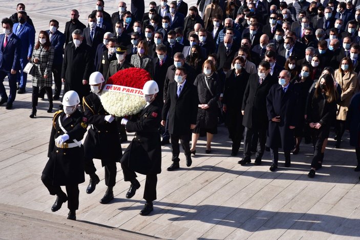 Ali Babacan'dan Anıtkabir'e ziyaret