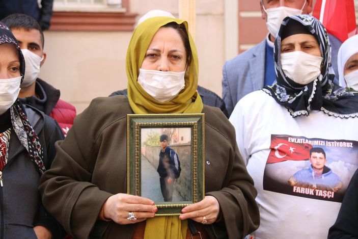 Evlat nöbetine katılan ailelerin sayısı 214'e yükseldi