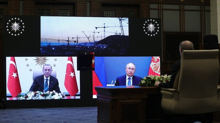 Cumhurbaşkanı Erdoğan ile Putin'den, Akkuyu'da temel atma töreninde gülümseten anlar