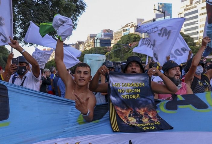Arjantin'de Maradona'nın öldürüldüğü iddiasıyla gösteri düzenlendi
