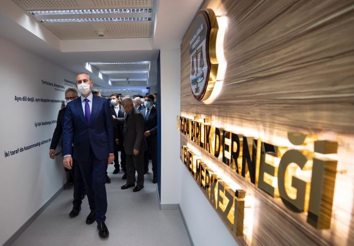 d Abdulhamit Gül: Bugün darbecileri yargılayan bir yargı var