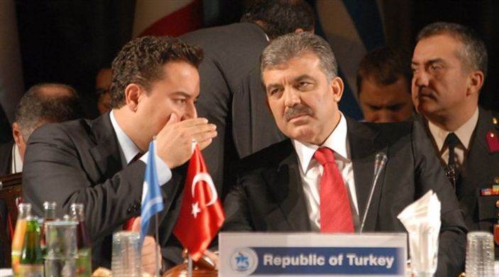 Ali Babacan'a Abdullah Gül'ün Cumhurbaşkanı adayı olup olmayacağı soruldu