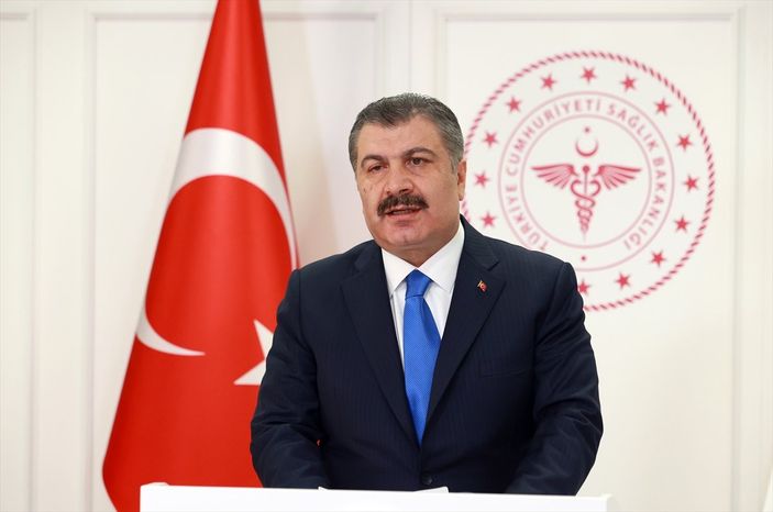 a Koronavirüs salgınının 1. yılı: Fahrettin Koca kameralar karşısında