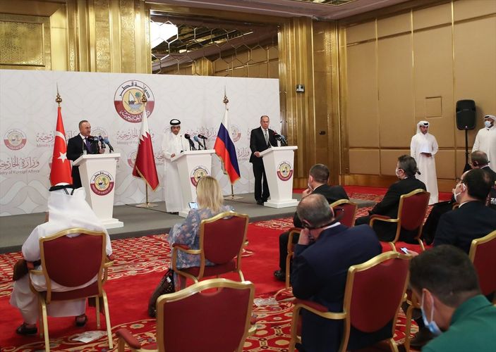 a Mevlüt Çavuşoğlu: Suriye'nin toprak bütünlüğünü savunmaya devam edeceğiz