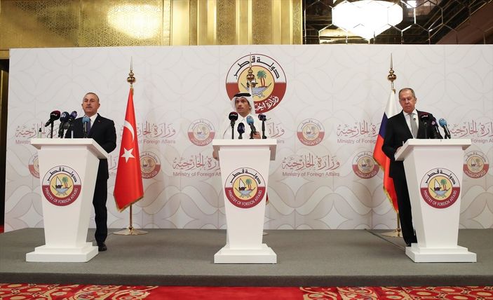 a Mevlüt Çavuşoğlu: Suriye'nin toprak bütünlüğünü savunmaya devam edeceğiz