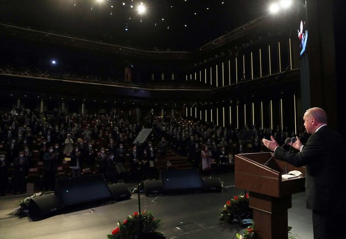 Cumhurbaşkanı Erdoğan: Mayası şiirle yoğrulmuş bir milletiz