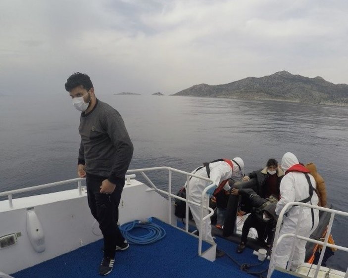 Marmaris’te Yunanistan’ın geri ittiği 8 kaçak göçmen kurtarıldı