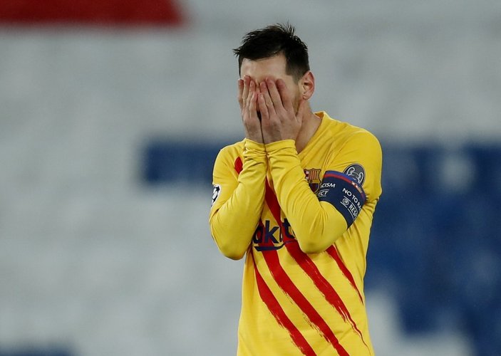 Messi PSG maçında penaltı kaçırdı