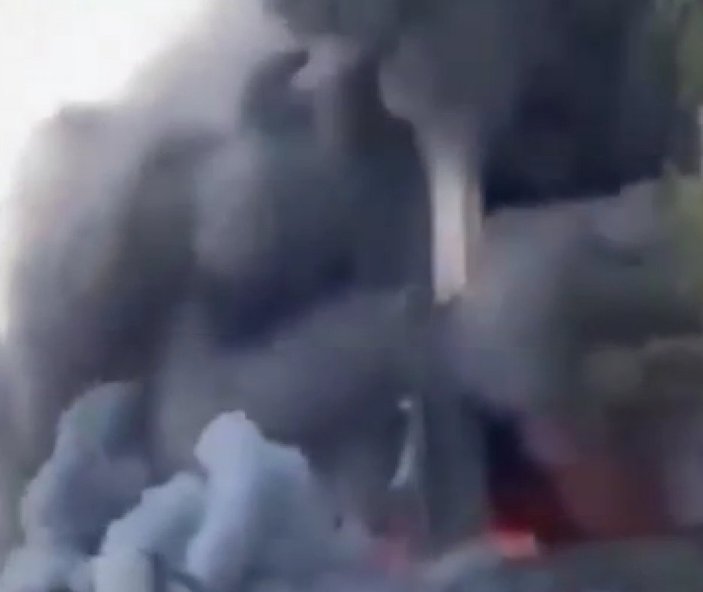 Mısır'da fabrika yangınında, 20 kişi hayatını kaybetti