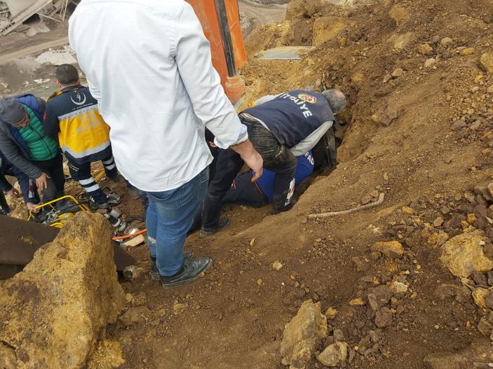 Sivas'ta operatör toprak altında kaldı