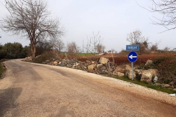 Osmaniye'de trafik işaret tabelaları çalındı