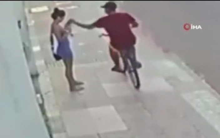 Brezilya'da bir adam sevgilisinin telefonunu çalan hırsızı aracıyla ezdi