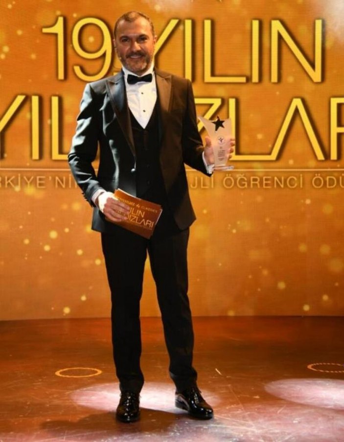 Bay J kimdir? Bay J kaç yaşında, gerçek adı nedir? Bay J Kerem Bürsin’e ne dedi?