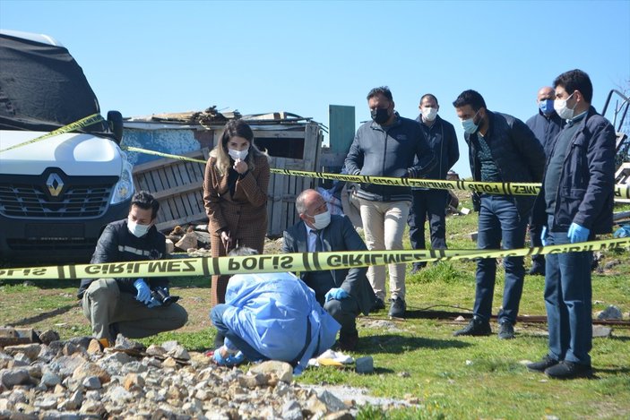 a Balıkesir’de boş arazide poşetin içinden bebek cesedi çıktı
