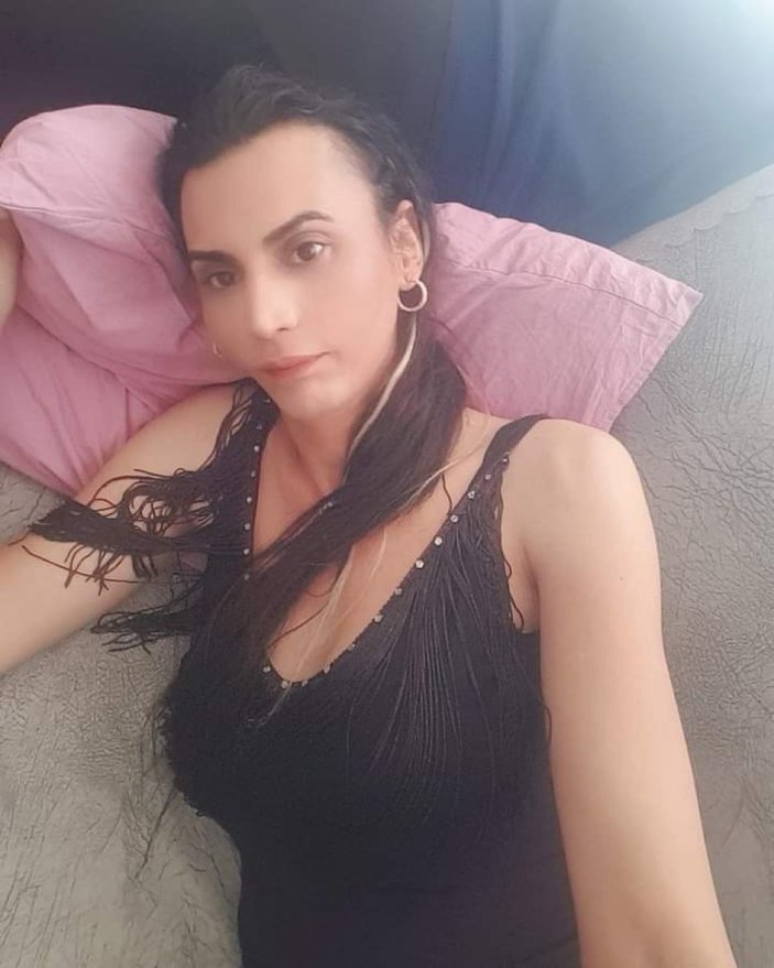 İzmir'de trans birey çekyat içerisinde ölü bulundu