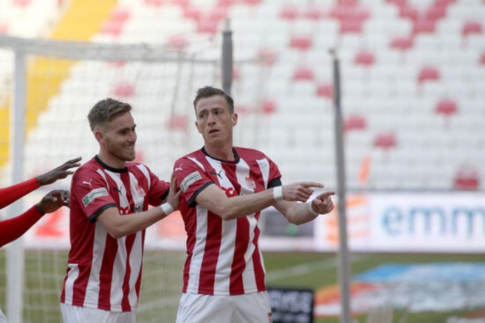 Sivasspor, Fatih Karagümrük'ü tek golle geçti
