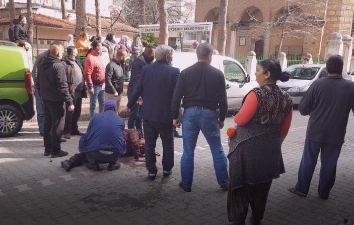 Balıkesir'de kayınpederini yol ortasında vurdu