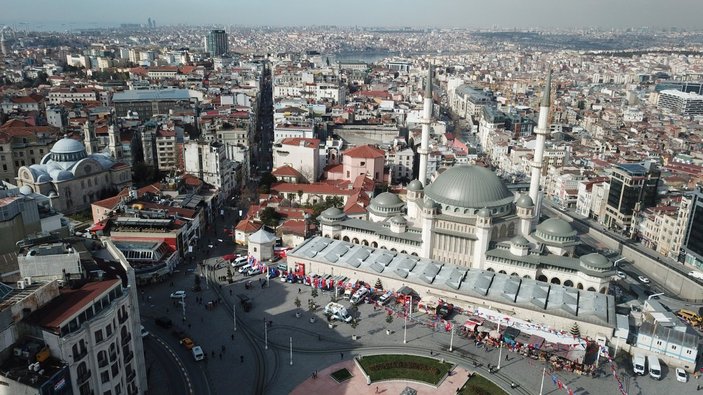 Taksim Camii'nde sona gelindi