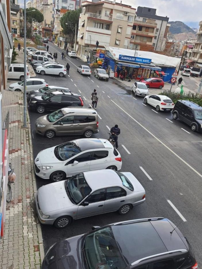 İzmir'de Kemal Kılıçdaroğlu'nun geçeceği yollar asfaltlandı