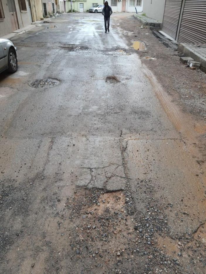 İzmir'de Kemal Kılıçdaroğlu'nun geçeceği yollar asfaltlandı