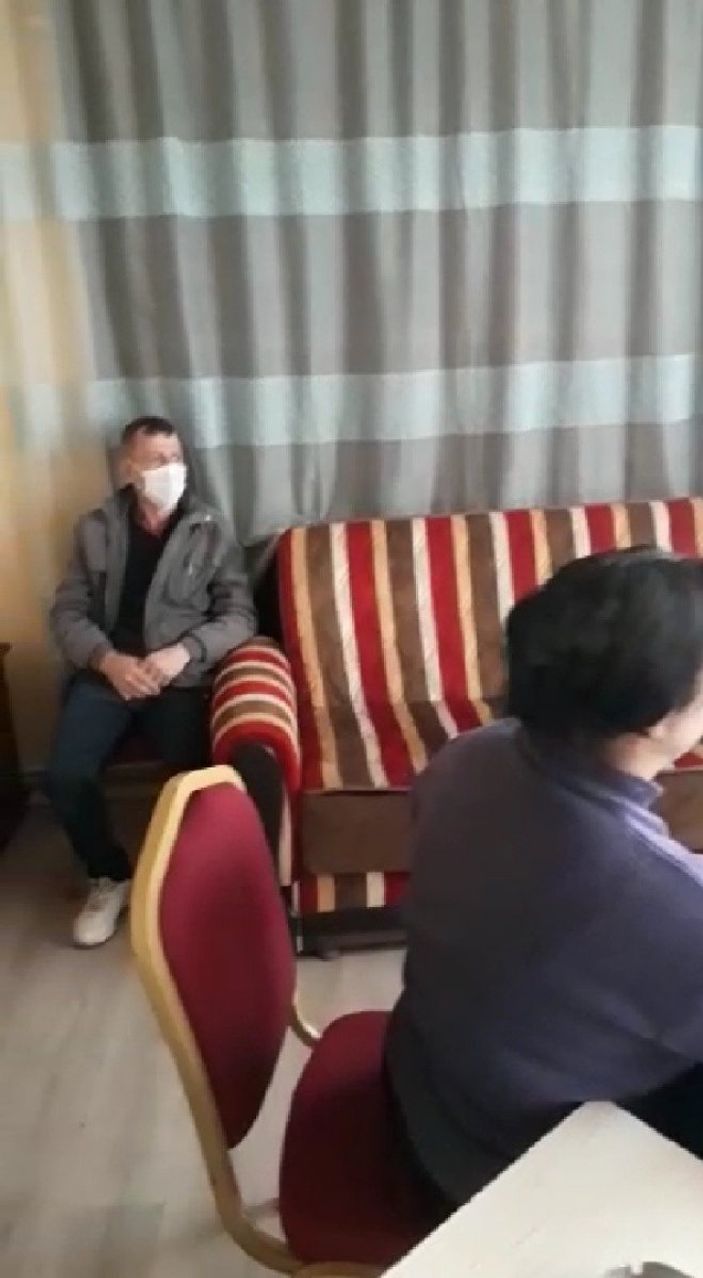 Konya'da kahvehaneye çevrilen dairede polise yakalandılar