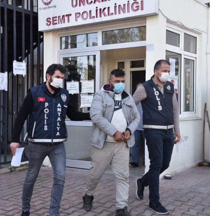 Canlı yayında kızını istismar eden sapık Antalya'da yakalandı