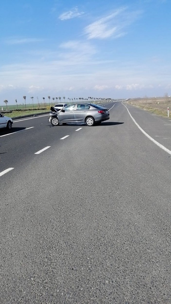 Tekirdağ’da kavşakta kaza: 3 yaralı