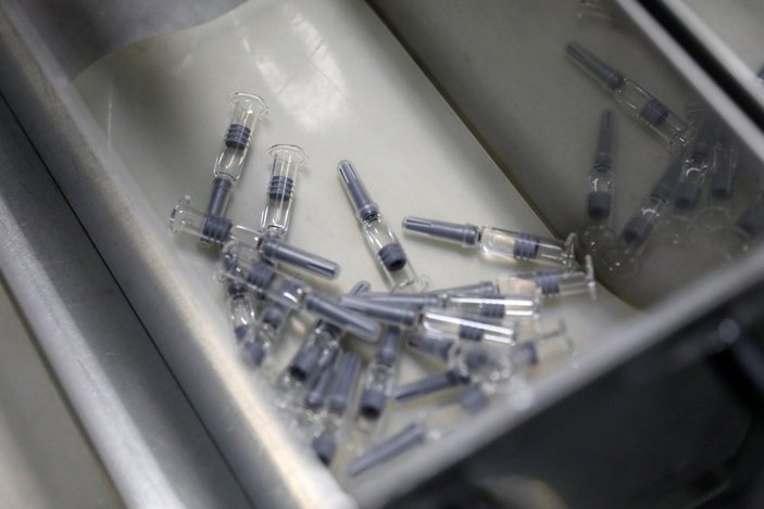 Çin'de bir koronavirüs aşısının daha acil durum kullanımı onaylandı