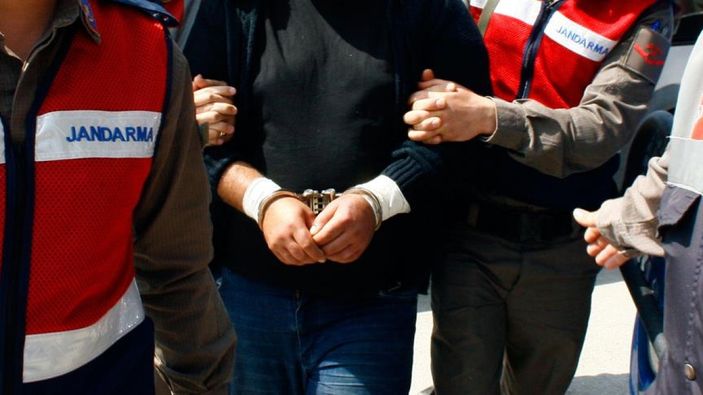 Türkiye'ye yasa dışı yollardan girmeye çalışan 2 şüpheli yakalandı