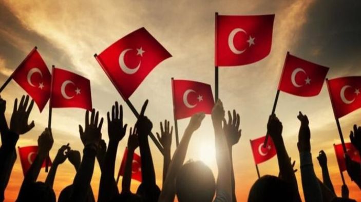 Yarın resmi tatil mi? 18 Mart Çanakkale Zaferi ders var mı, okullar tatil mi?