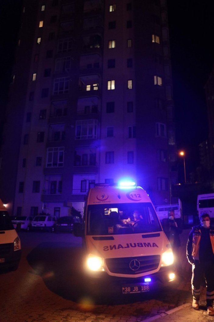 Kayseri'de akraba ziyaretinde kavga çıktı: 3 yaralı