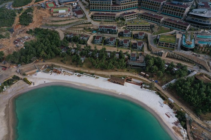 Bodrum'da sahile serilen beyaz kum gerçeği ortaya çıktı: Yüzde 55'i mermer tozu
